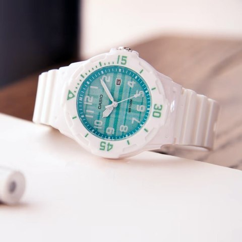 ZEGAREK DAMSKI CASIO LRW-200H 3CVDF (zd557n) + BOX