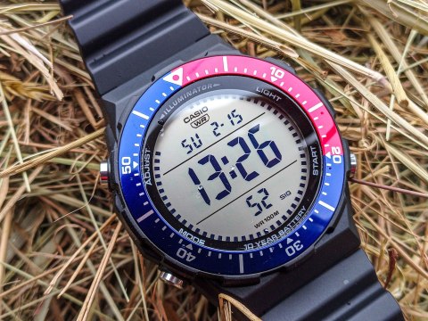 ZEGAREK MĘSKI CASIO SPORT ILLUMINATOR AE-1700H-1A2 + BOX