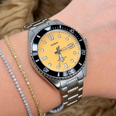 Zegarek Męski Casio MDV-10D-4A2+ BOX