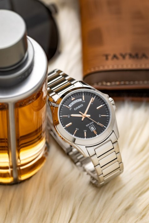 ZEGAREK MĘSKI CASIO MTP-1370D-1A2V (zd025a) + BOX